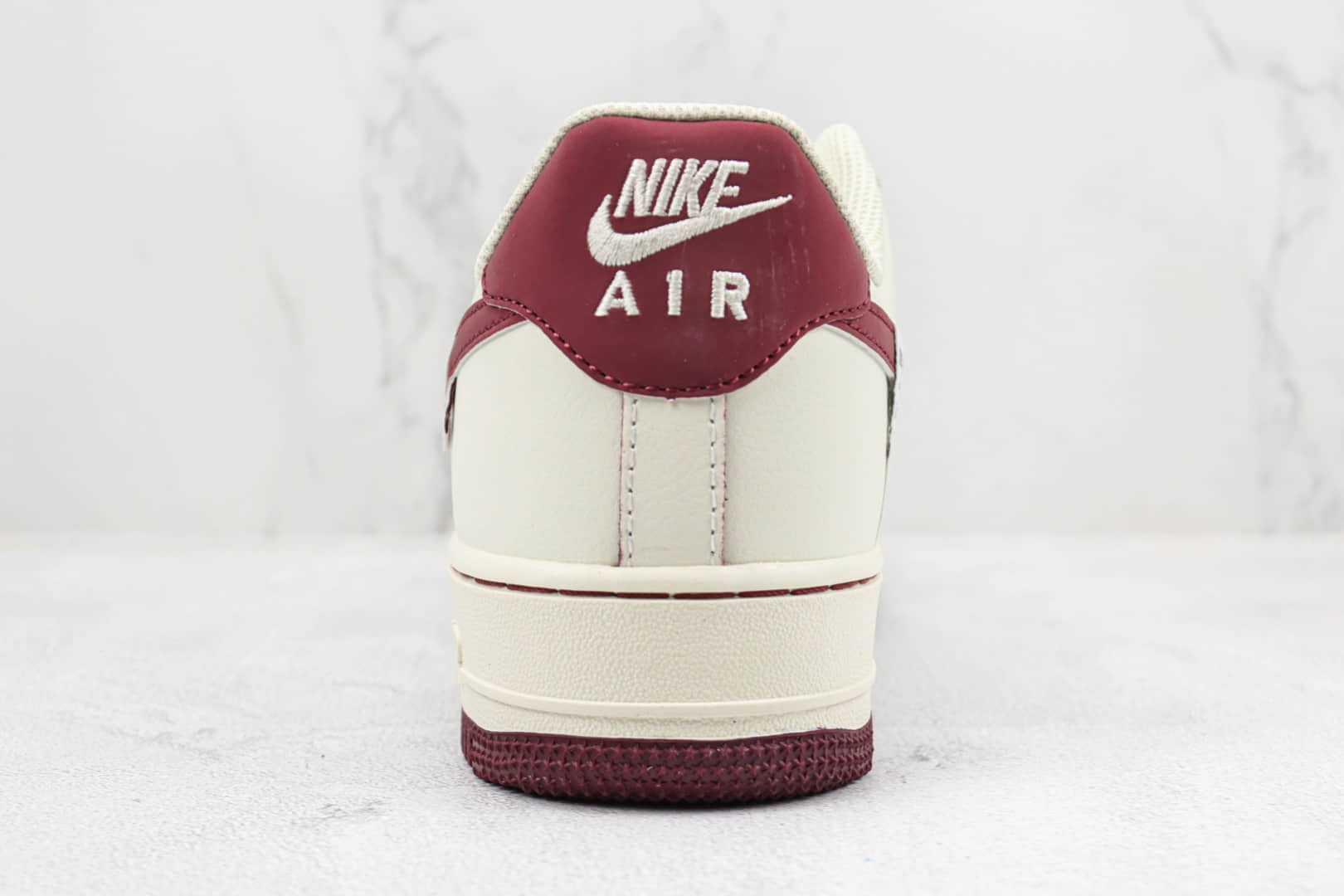 耐克Nike Air Force 1'07 Low纯原版本低帮空军一号白酒红双钩板鞋 莆田天花板AF1系列 货号:FB1839-215