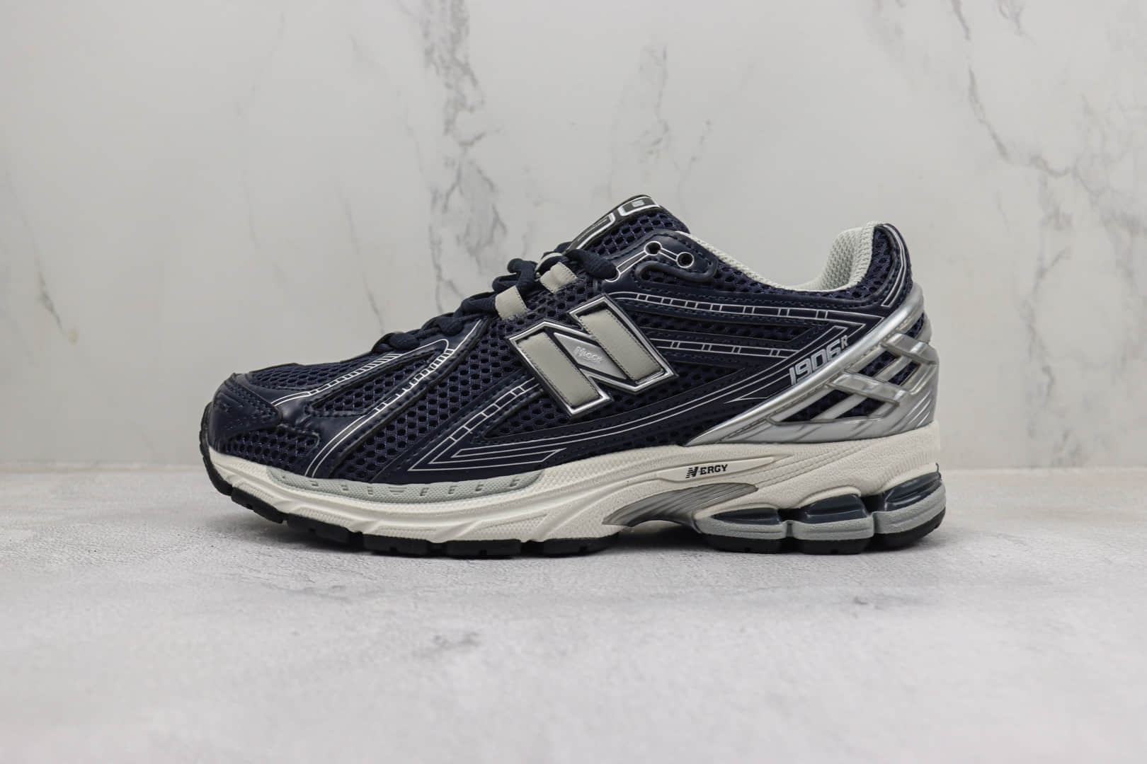 新百伦New Balance 1906R纯原版本NB1906R藏青色复古老爹鞋 莆田复刻新百伦 货号:M1906RCA