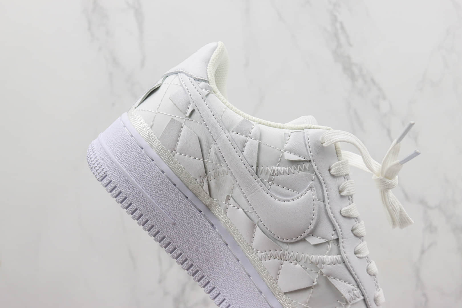 耐克Billie Eilish x Nike Air Force 1 Low纯原版本碧梨联名空军一号低帮白色不规则剪裁板鞋 莆田天花板AF1系列 货号:DZ3674-100