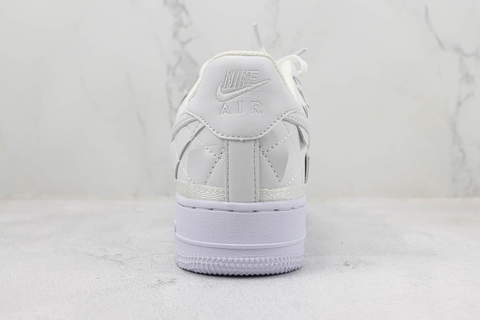 耐克Billie Eilish x Nike Air Force 1 Low纯原版本碧梨联名空军一号低帮白色不规则剪裁板鞋 莆田天花板AF1系列 货号:DZ3674-100