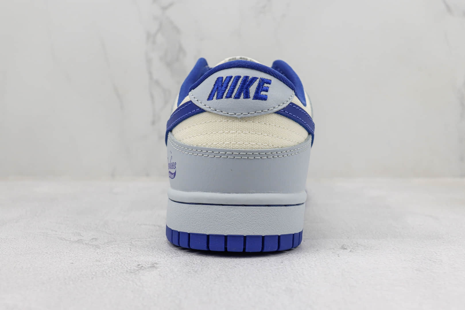 耐克Nike SB Dunk Low纯原版本MLB联名低帮SB Dunk蔚蓝灰板鞋 莆田天花板Dunk系列 货号:FC1688-104