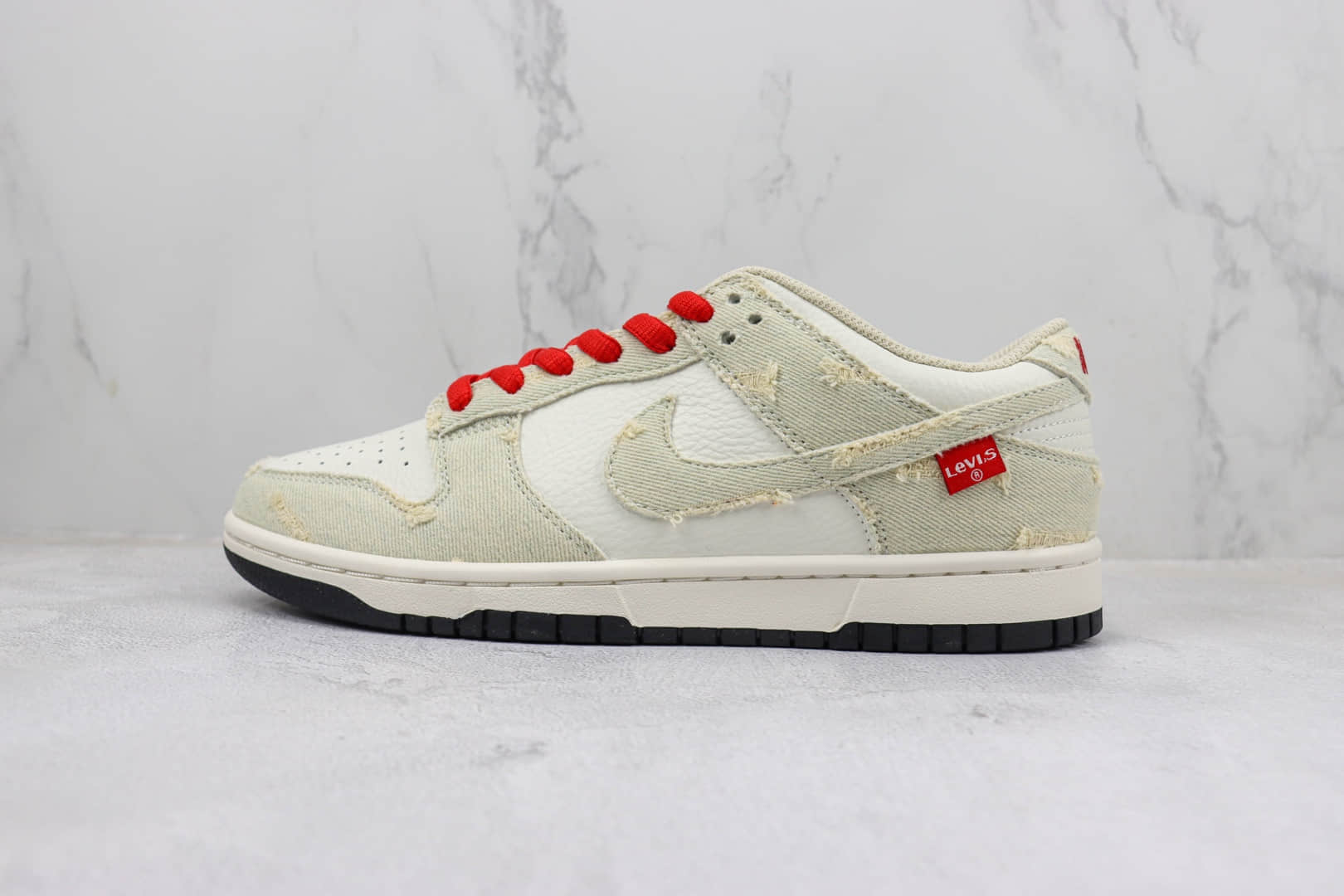 耐克Nike SB Dunk Low纯原版本李维斯联名低帮SB Dunk牛仔破洞板鞋 莆田天花板Dunk系列 货号:LE0021-003