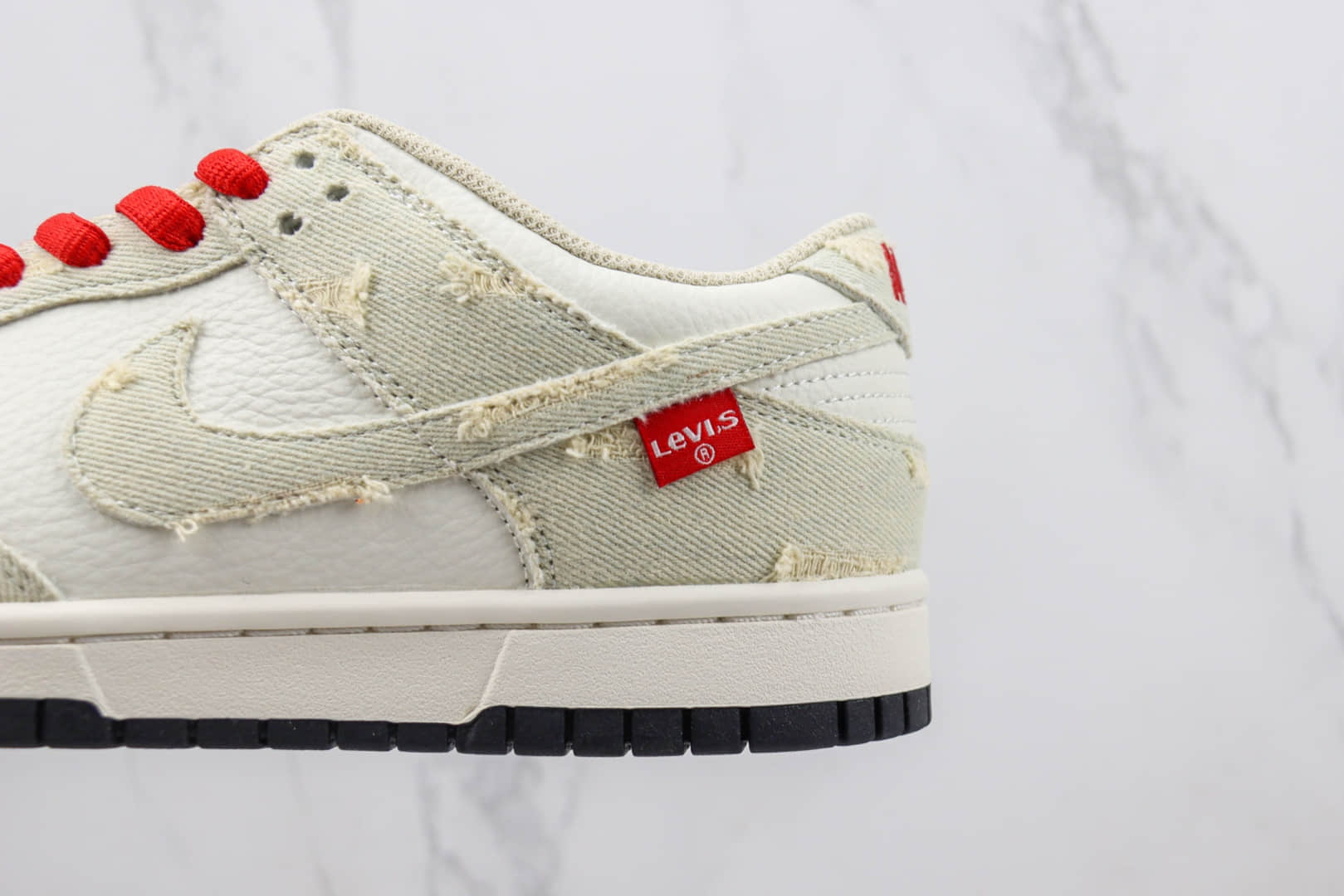 耐克Nike SB Dunk Low纯原版本李维斯联名低帮SB Dunk牛仔破洞板鞋 莆田天花板Dunk系列 货号:LE0021-003