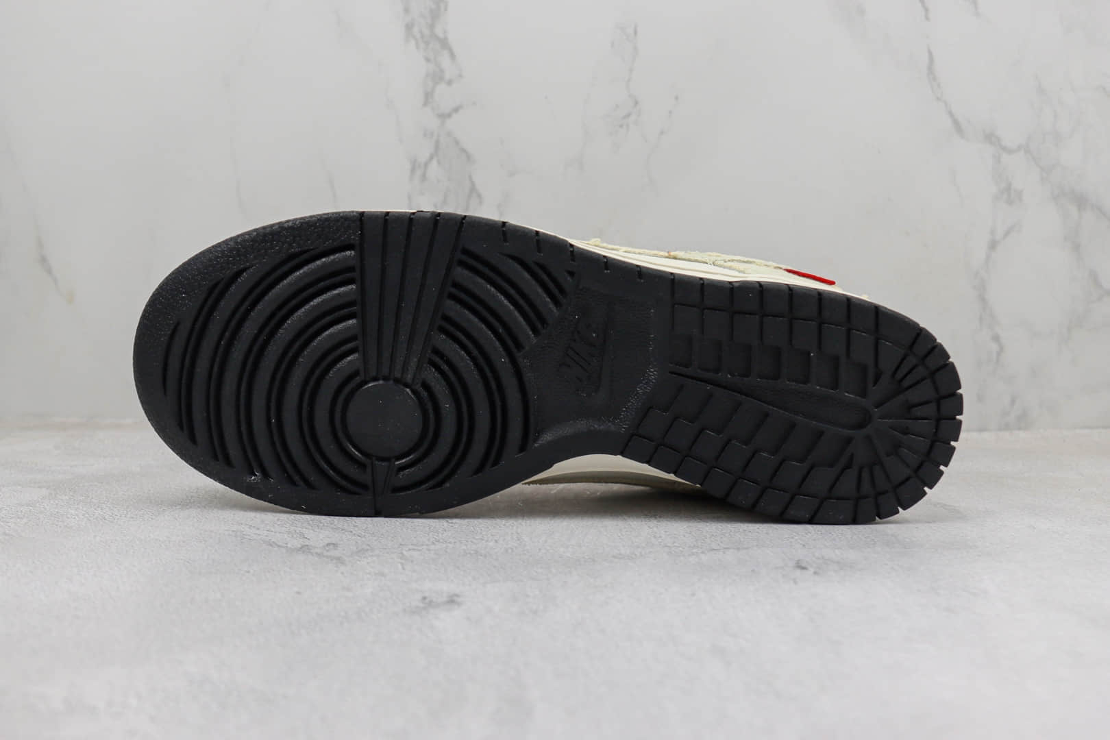 耐克Nike SB Dunk Low纯原版本李维斯联名低帮SB Dunk牛仔破洞板鞋 莆田天花板Dunk系列 货号:LE0021-003