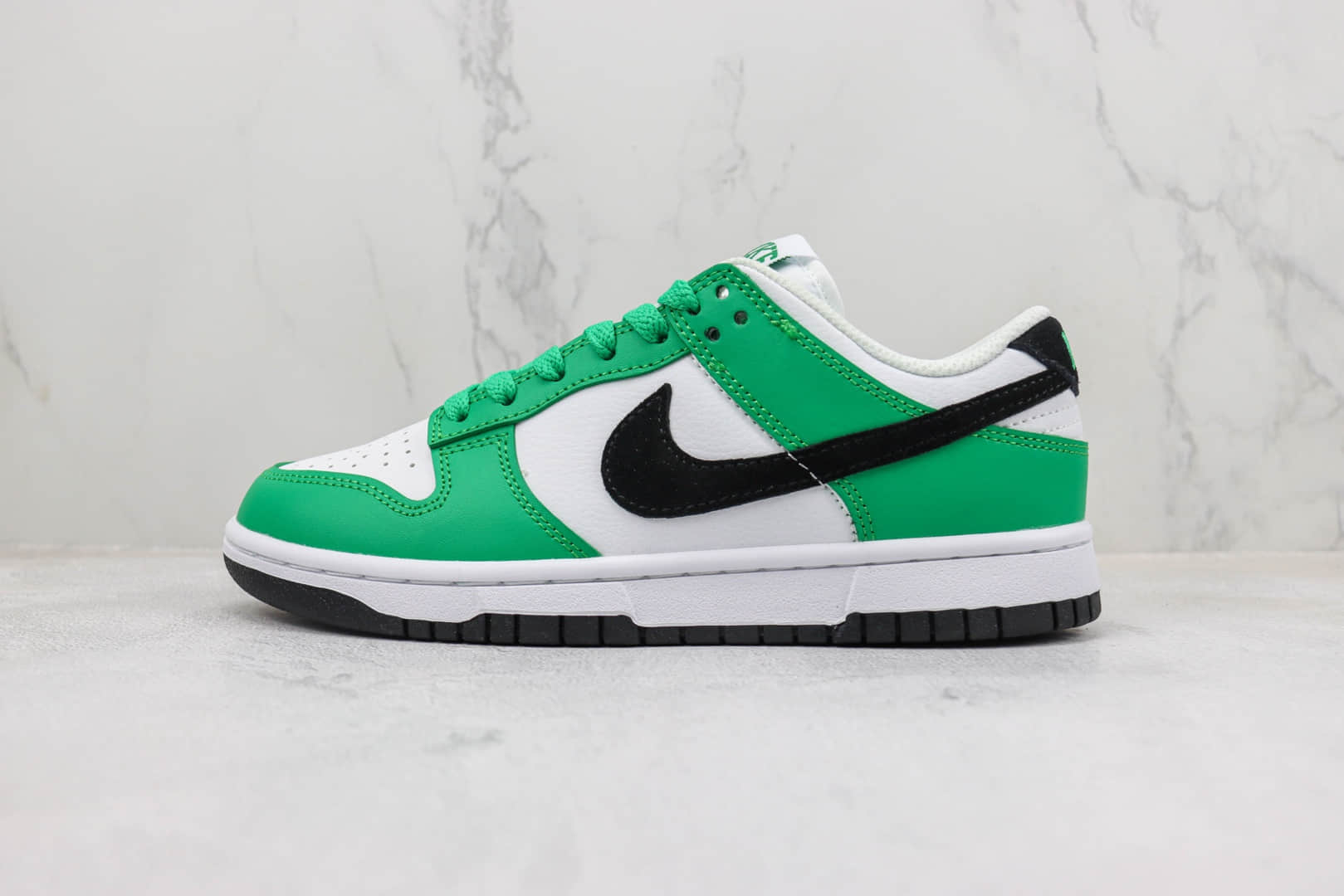 耐克Nike SB Dunk Low纯原版本低帮SB Dunk白绿黑勾板鞋 莆田天花板Dunk系列 货号:FN3612-300