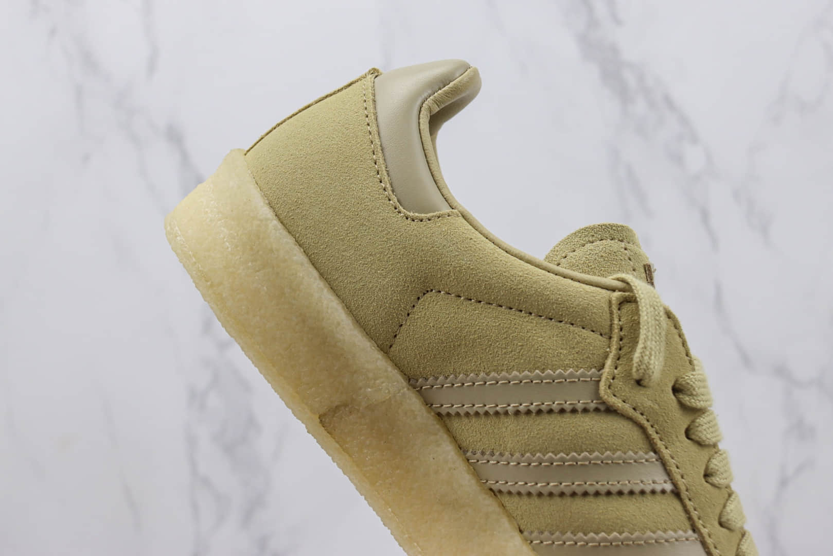 阿迪达斯KITH x Clarks x adidas Originals 8th Street Samba纯原版本三方联名三叶草桑巴沙漠黄板鞋 莆田复刻阿迪达斯 货号:ID7298