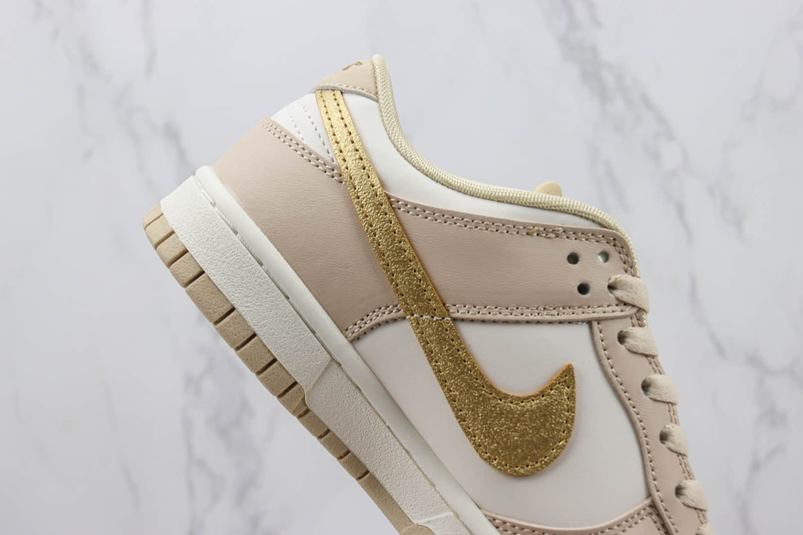 耐克Nike Dunk Low纯原版本低帮Dunk米白金勾板鞋 莆田天花板Dunk系列 货号:DX5930-001