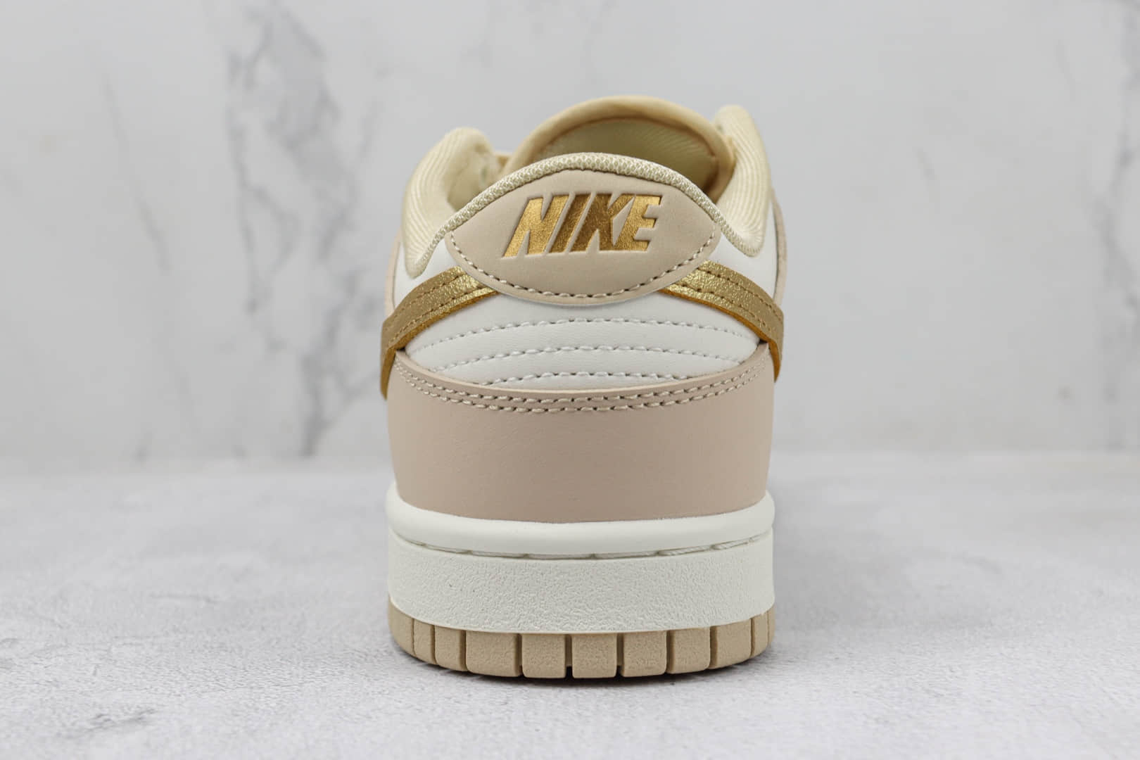 耐克Nike Dunk Low纯原版本低帮Dunk米白金勾板鞋 莆田天花板Dunk系列 货号:DX5930-001