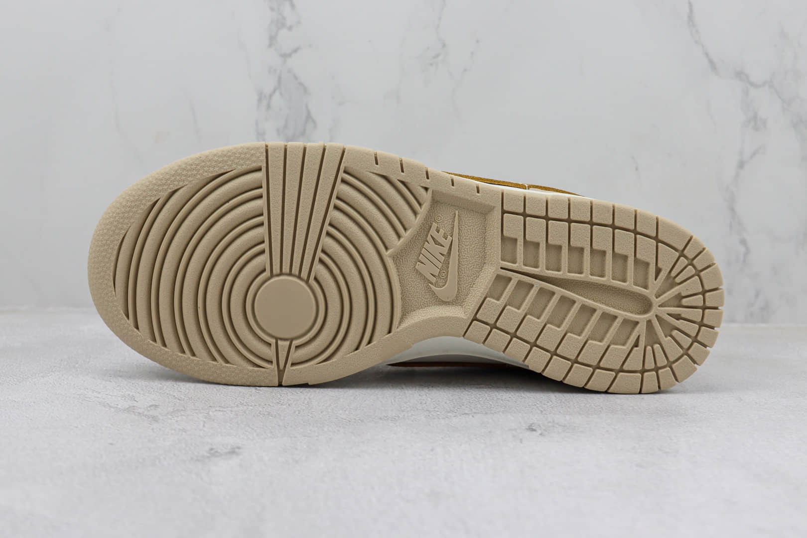 耐克Nike Dunk Low纯原版本低帮Dunk米白金勾板鞋 莆田天花板Dunk系列 货号:DX5930-001