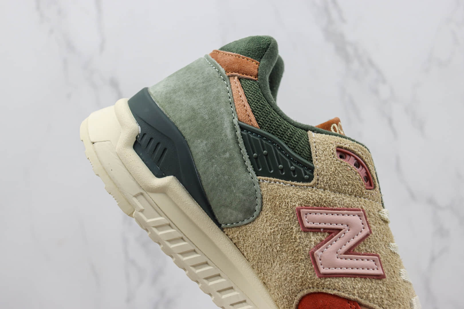 新百伦KITH x New Balance 998纯原版本NB998白红绿复古跑鞋 莆田新百伦代理 货号：U998KH1