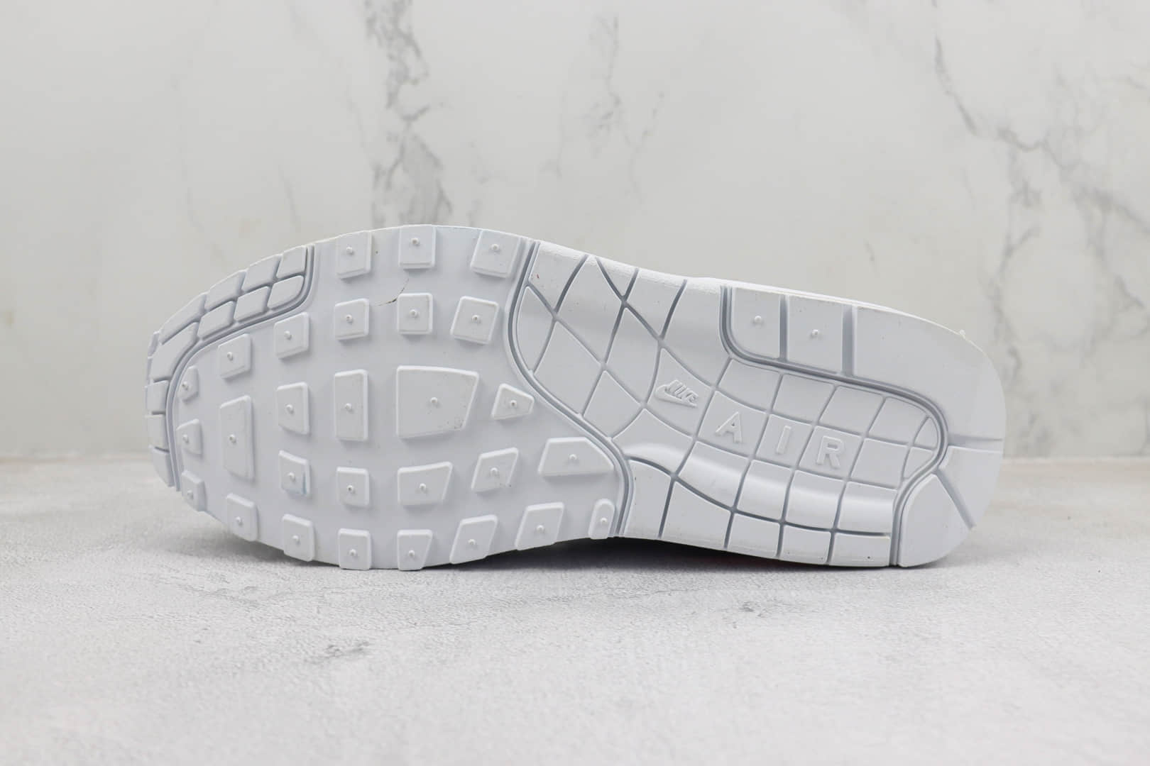 耐克Nike Air Max 1纯原版本Max1牛仔布豹纹印花气垫跑鞋 莆田耐克工厂 货号:FJ4452-432