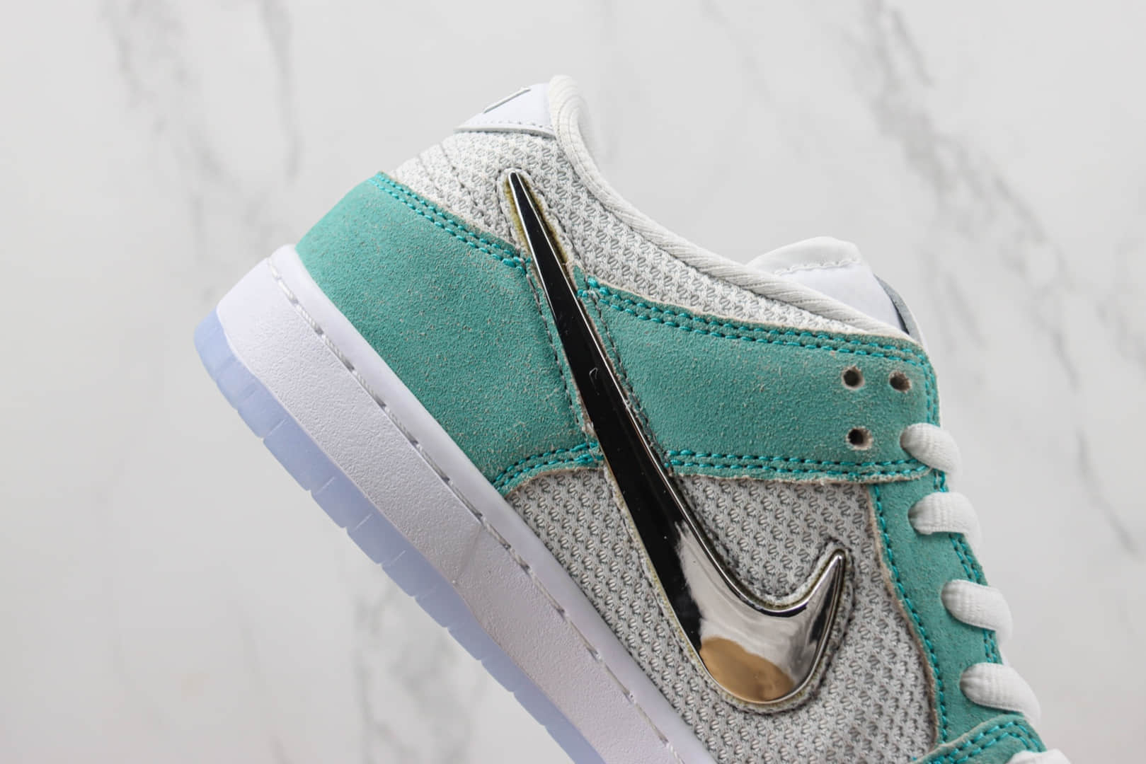 耐克Nike SB Dunk Low纯原版本低帮SB Dunk冰封玫瑰休闲板鞋 莆田复刻耐克 货号:FD2562-400