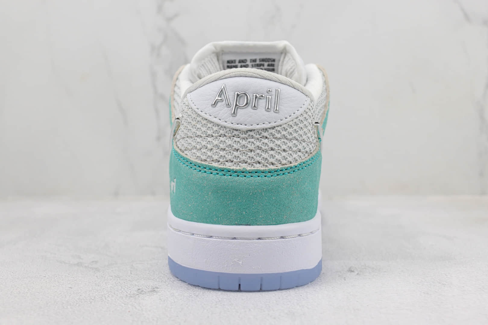 耐克Nike SB Dunk Low纯原版本低帮SB Dunk冰封玫瑰休闲板鞋 莆田复刻耐克 货号:FD2562-400