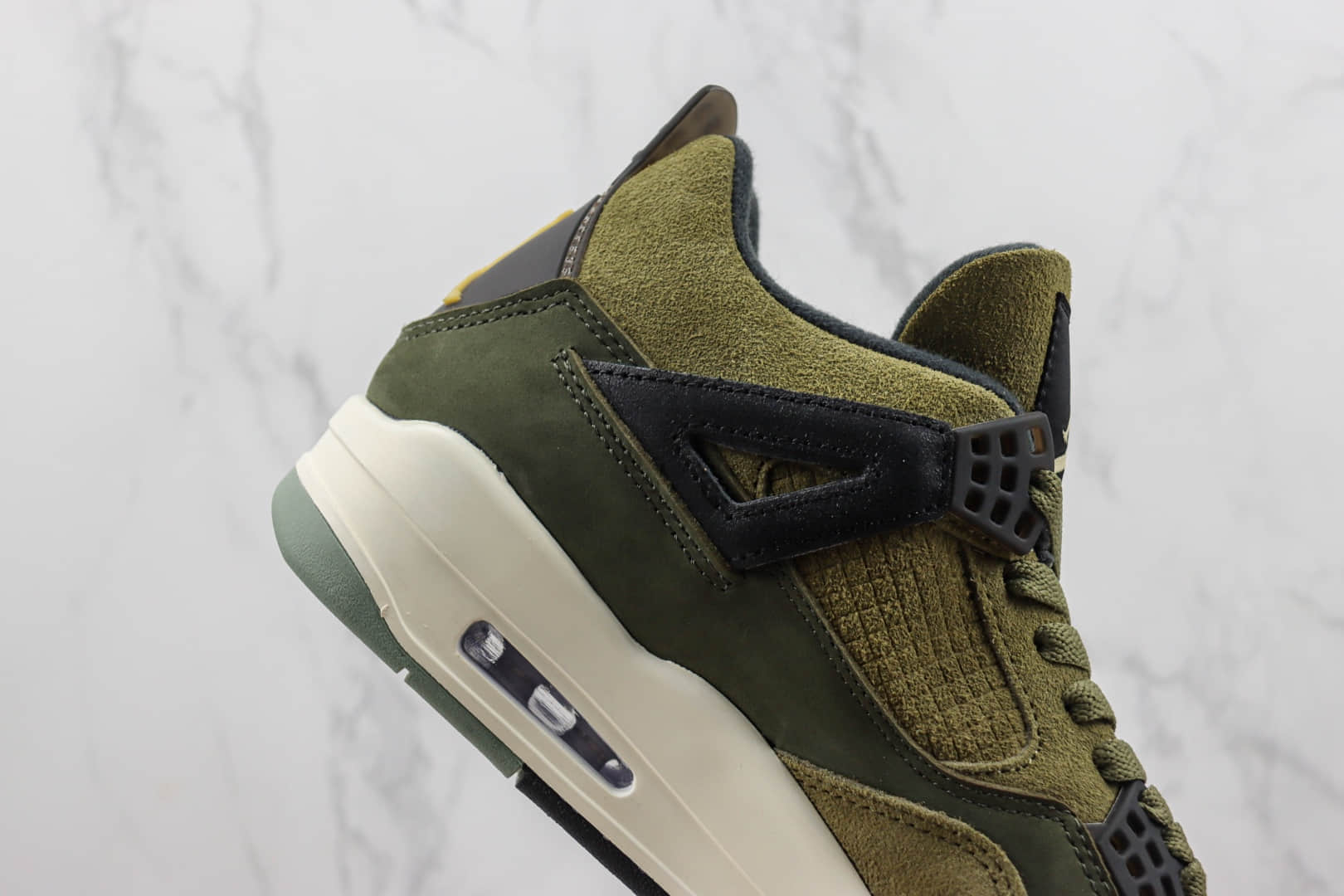 乔丹Air Jordan 4 Retro“Olive Canvas”纯原版本AJ4橄榄绿实战篮球鞋 莆田AJ货源 货号：FB9927-200