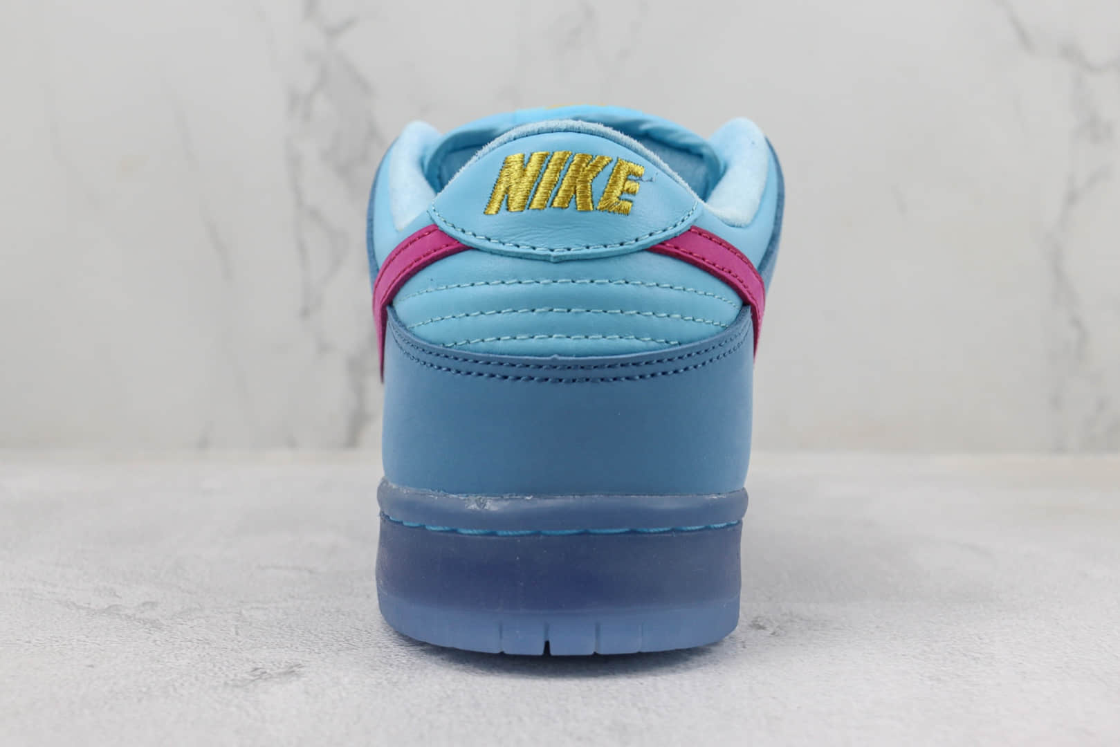 耐克Run The Jewels x Nike SB Dunk Low纯原版本RTJ联名SB Dunk蓝粉色板鞋 莆田耐克工厂 货号：DO9404-400