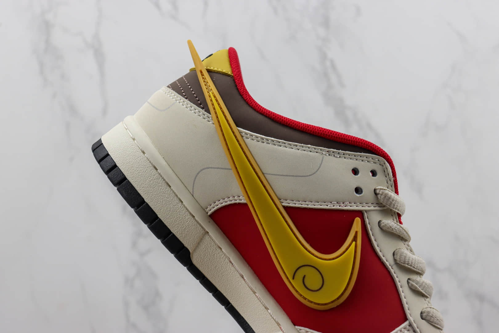 耐克Nike SB Dunk Low纯原版本低帮SB Dunk圣斗士星矢印花圣衣板鞋 莆田耐克货源 货号:ZD2356-157