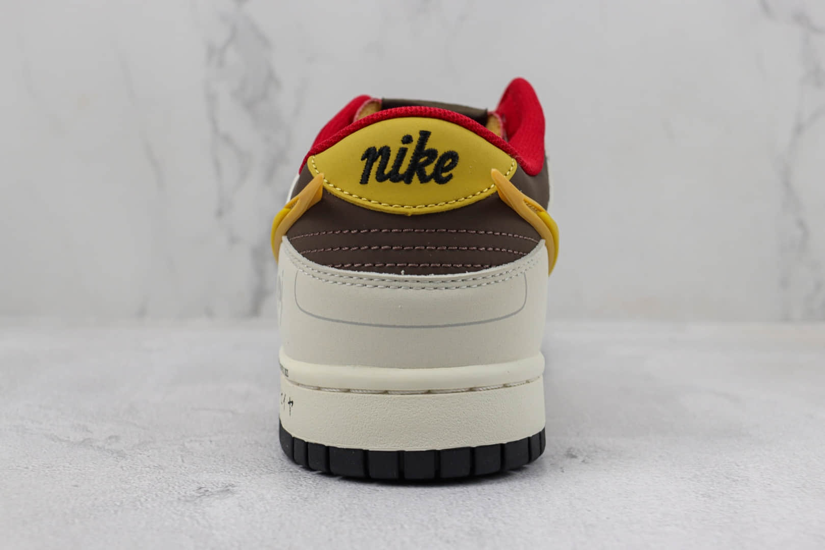 耐克Nike SB Dunk Low纯原版本低帮SB Dunk圣斗士星矢印花圣衣板鞋 莆田耐克货源 货号:ZD2356-157