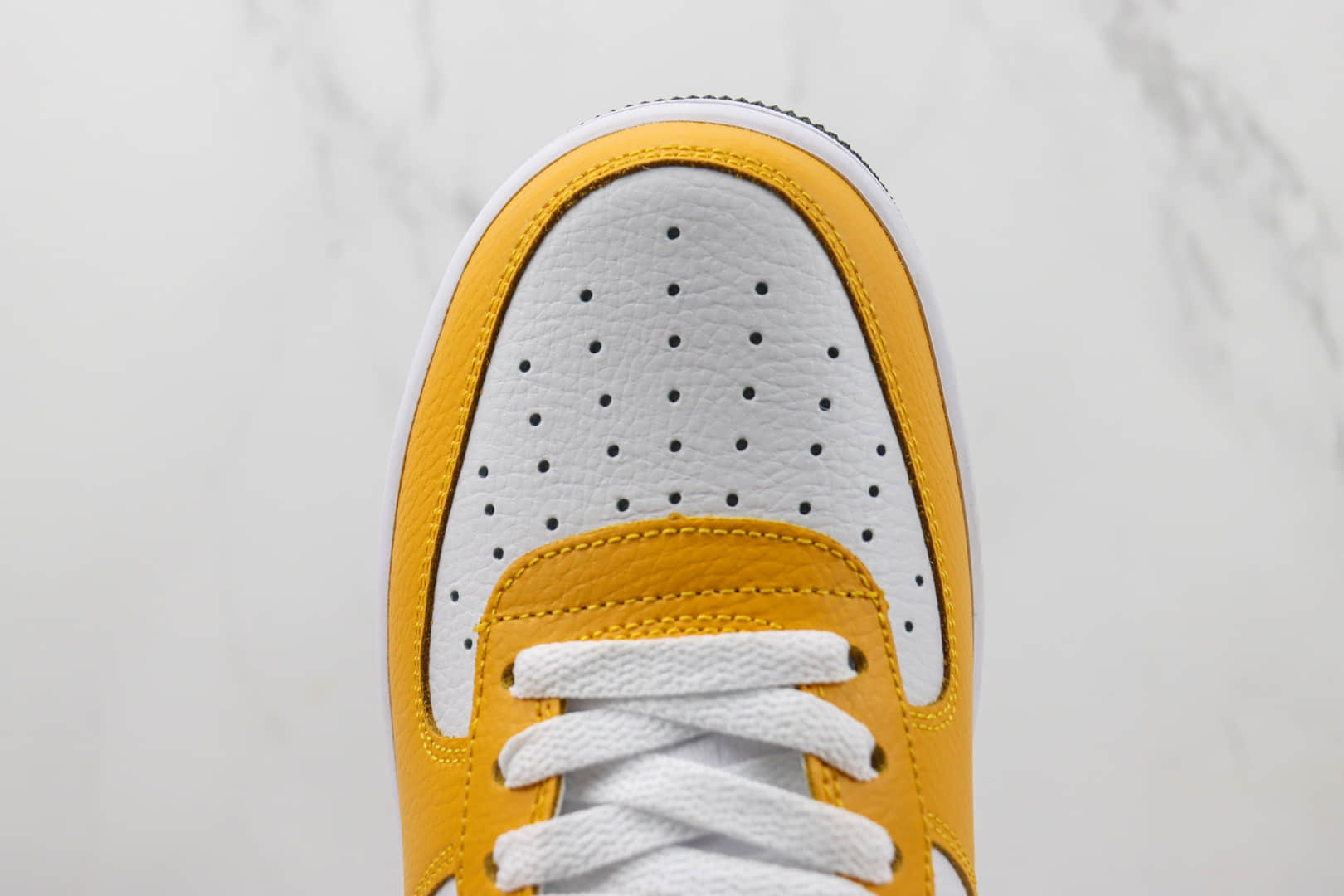 耐克Nike Air Force 1 Low纯原版本空军一号低帮AF1白黄黑勾板鞋 莆田耐克工厂 货号:FN8008-700