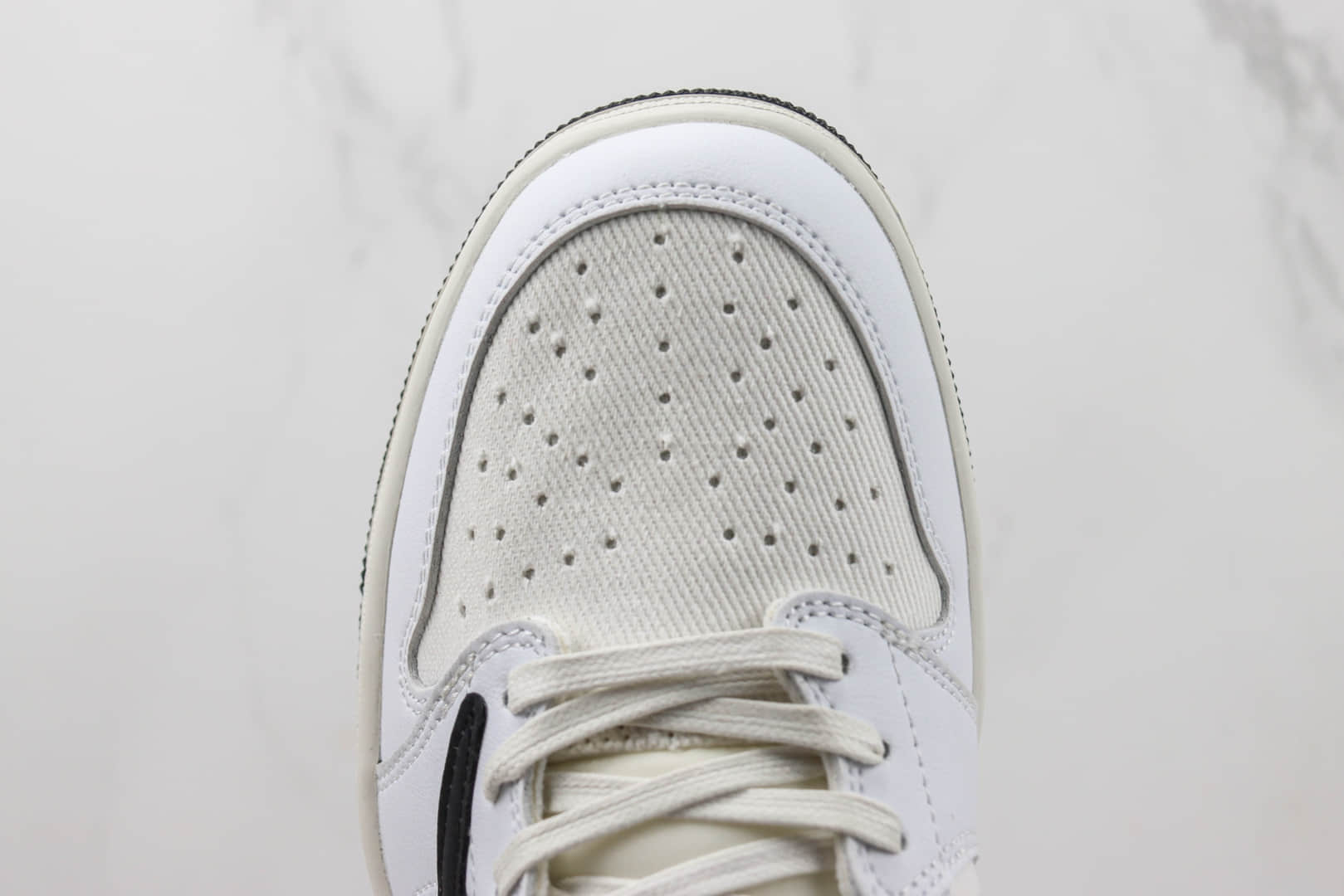 乔丹Travis Scott x Air Jordan 1纯原版本低帮AJ1联名TS倒钩米黄黑勾定制色篮球鞋 莆田复刻鞋货源 货号：DM7866-814