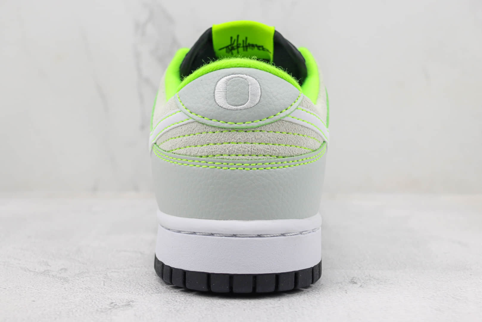 耐克Nike SB Dunk Low纯原版本低帮SB Dunk俄勒冈绿鸭子板鞋 莆田耐克工厂 货号：FQ7260-001