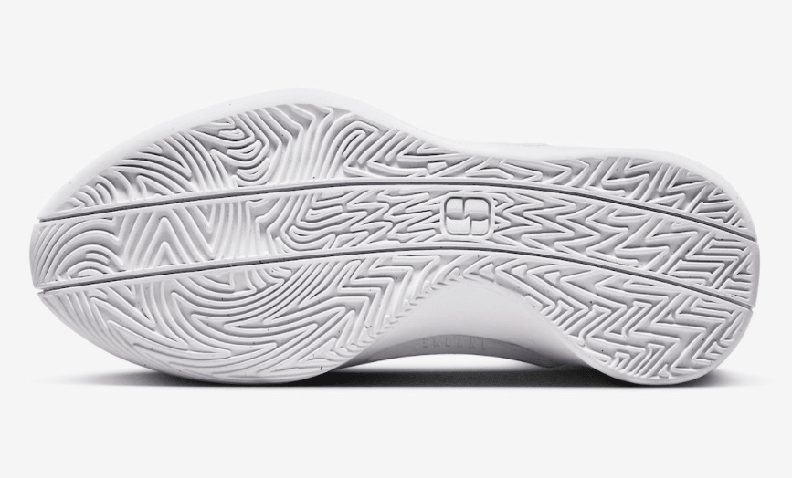 奥利奥or苹果绿?“科比门徒”萨布丽娜签名鞋Nike Sabrina 1新配色曝光!