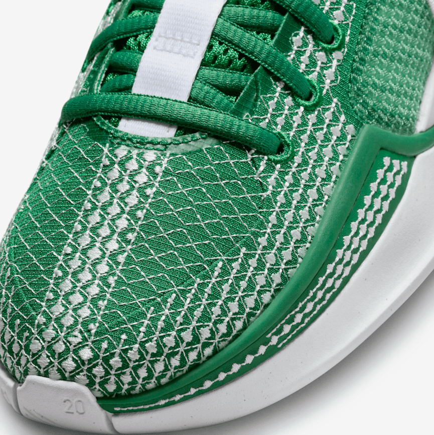 奥利奥or苹果绿?“科比门徒”萨布丽娜签名鞋Nike Sabrina 1新配色曝光!