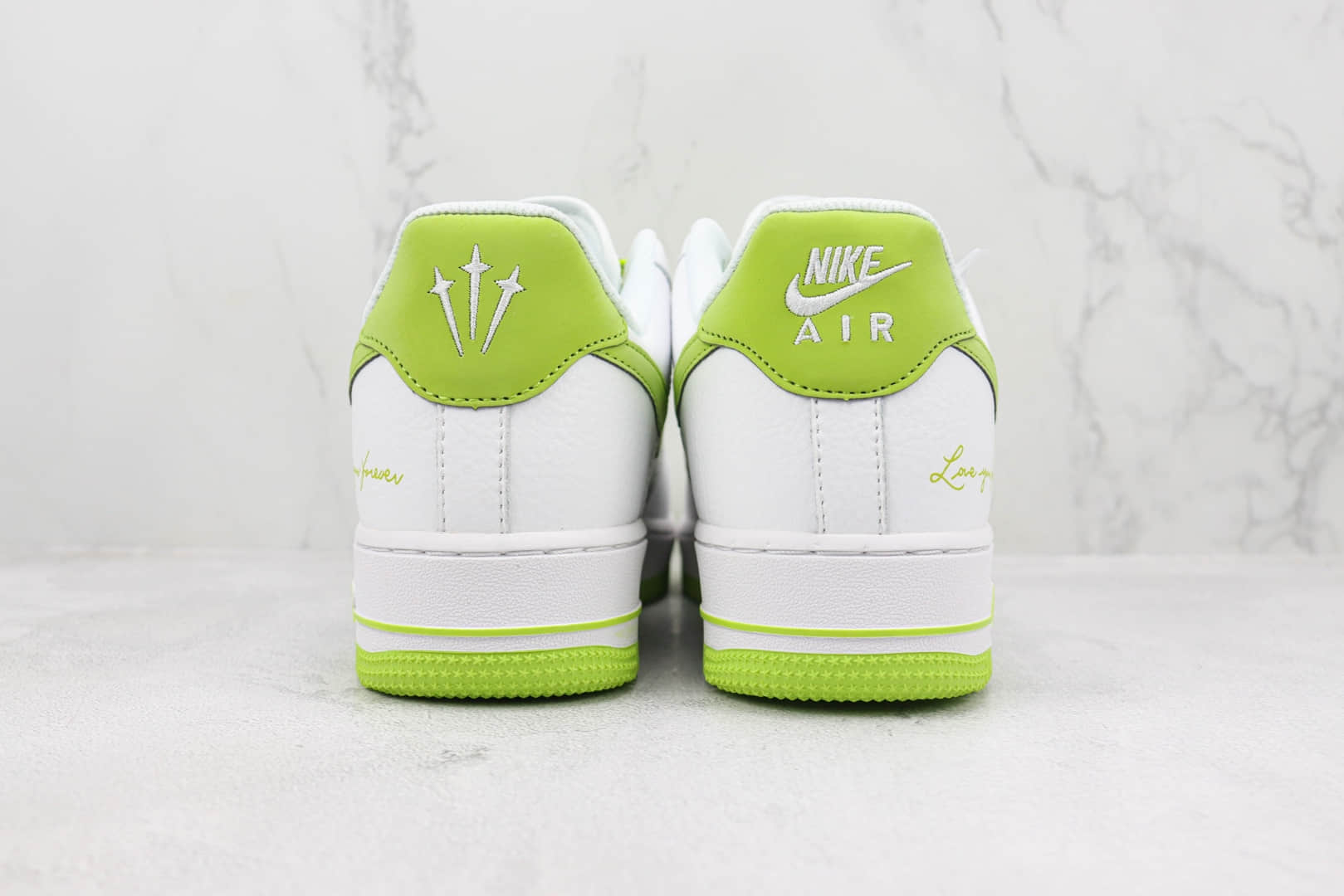 耐克Nike Air Force 1 Low纯原版本空军一号低帮AF1白绿色牛油果绿板鞋 莆田耐克货源 货号:LO1718-058