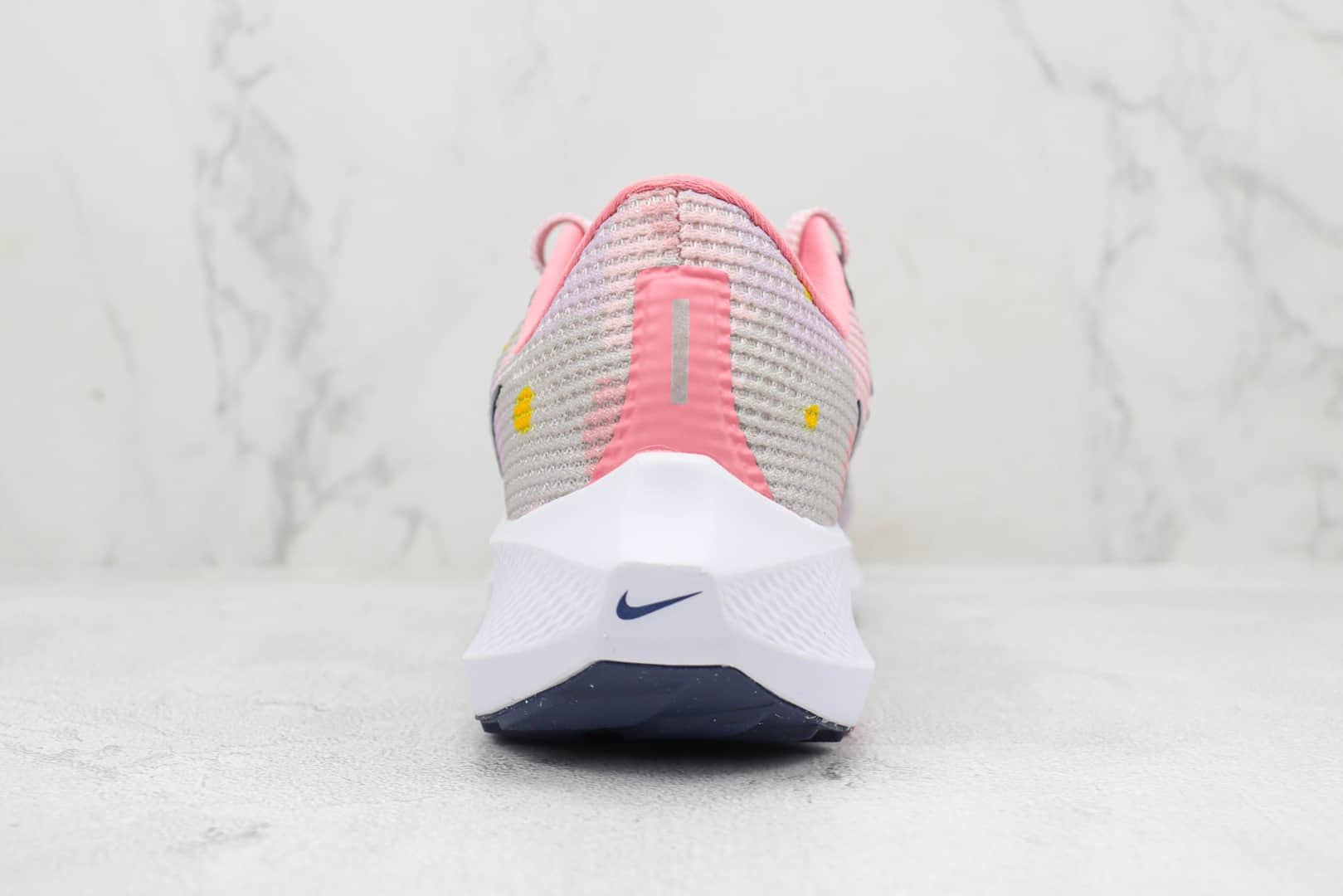 耐克Nike Air Zoom Pegasus 40纯原版本飞马40代粉色透气跑鞋 莆田耐克工厂 货号:DV7890-600