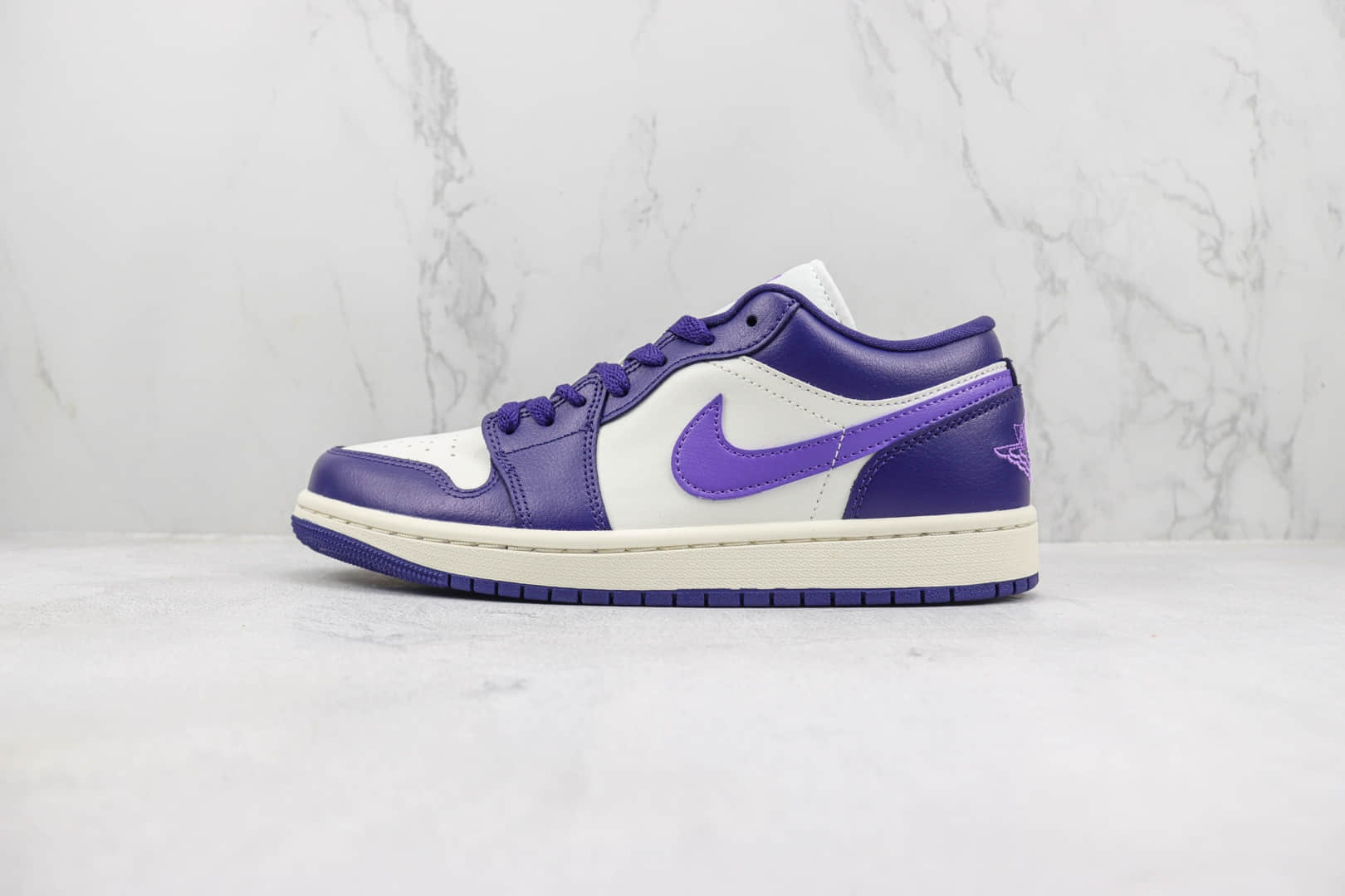 乔丹Air Jordan 1 Low纯原版本低帮AJ1白紫色板鞋 莆田AJ货源 货号：DC0774-502