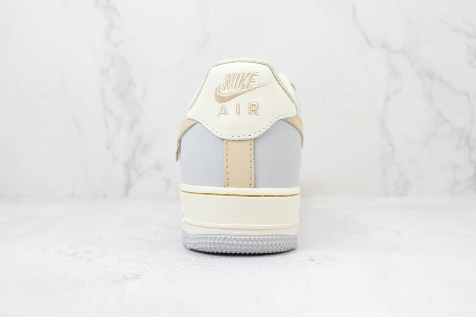 耐克Nike Air Force 1 Low纯原版本空军一号低帮AF1奶蓝粉橘板鞋 莆田耐克工厂 货号:DB3301-111