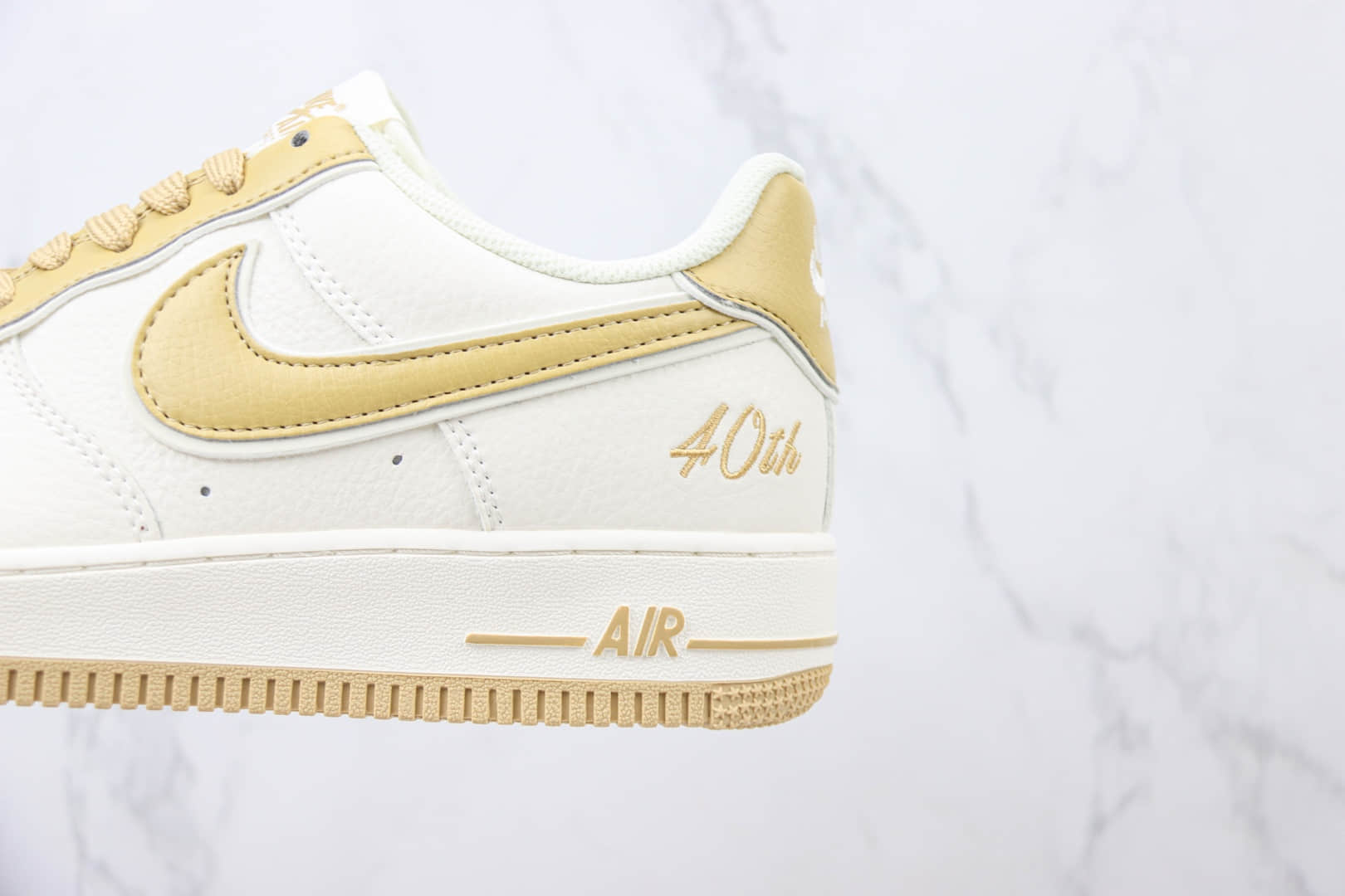 耐克Nike Air Force 1 Low纯原版本低帮AF1空军一号40周年限定板鞋 莆田耐克工厂 货号：JF1983-559
