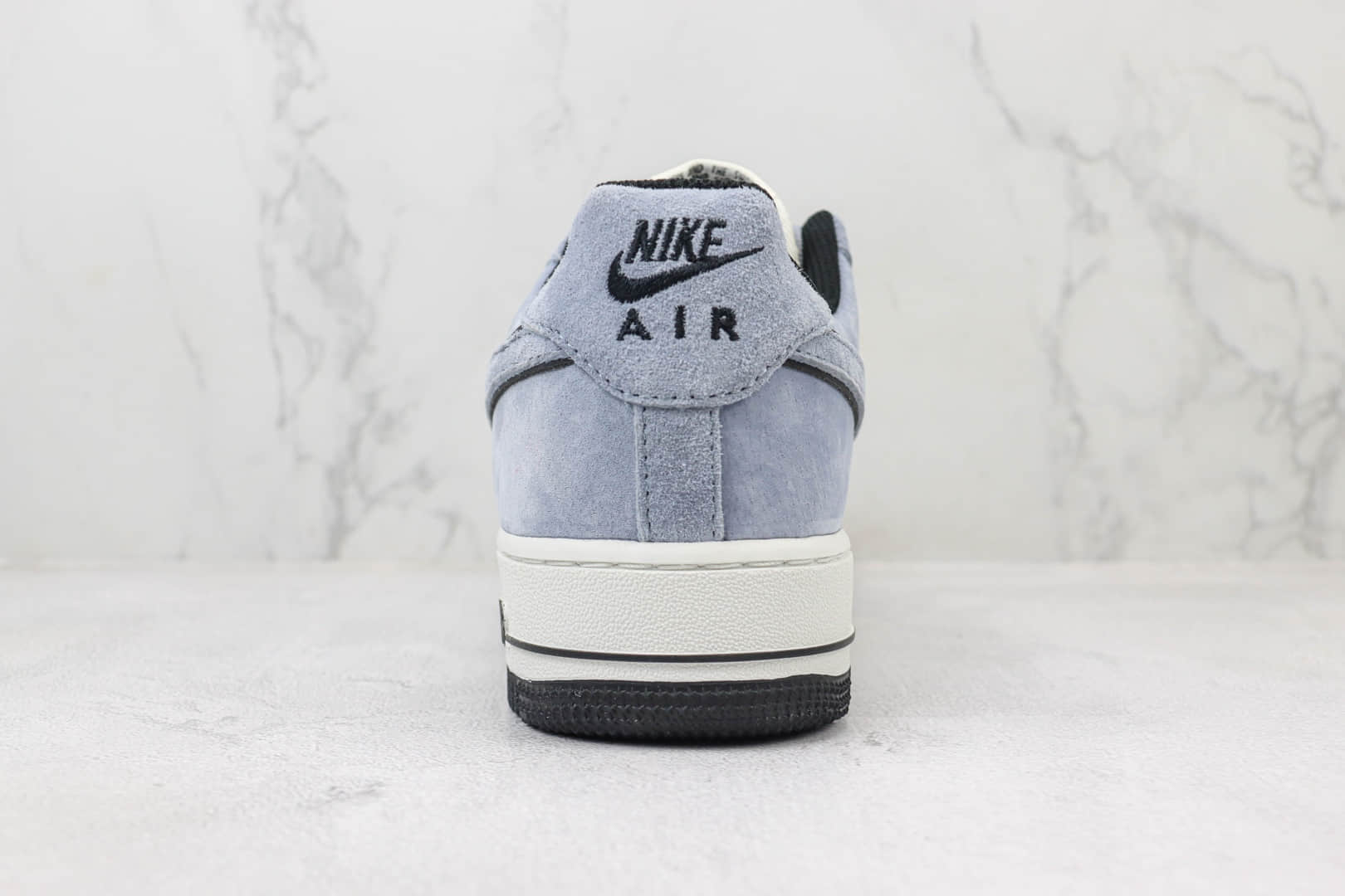 耐克Nike Air Force 1 Low纯原版本空军一号低帮AF1麂皮雾霾蓝板鞋 莆田耐克货源 货号:LF8989-444