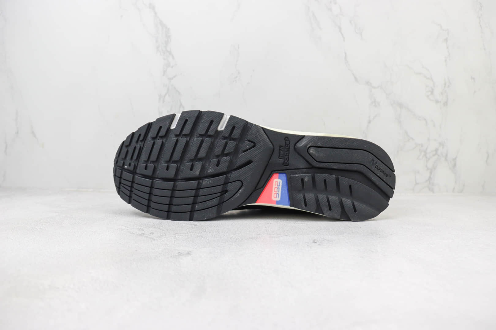 新百伦New Balance 992纯原版本NB992复古麂皮跑鞋 莆田新百伦货源 货号:M992BL