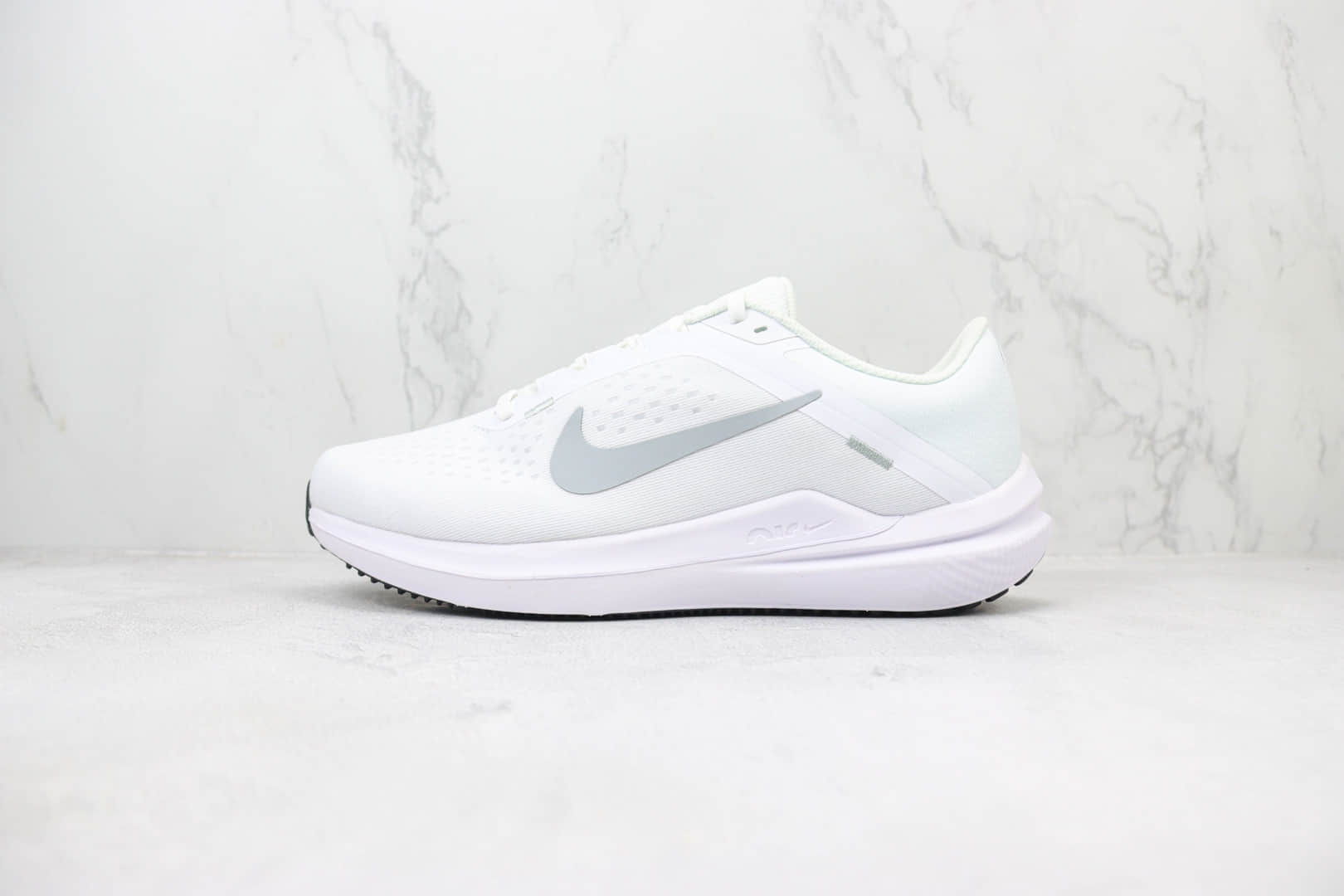 耐克Nike Air Winflo 10纯原版本白色超轻网面减震跑步鞋 莆田耐克货源 货号:DV4022-102