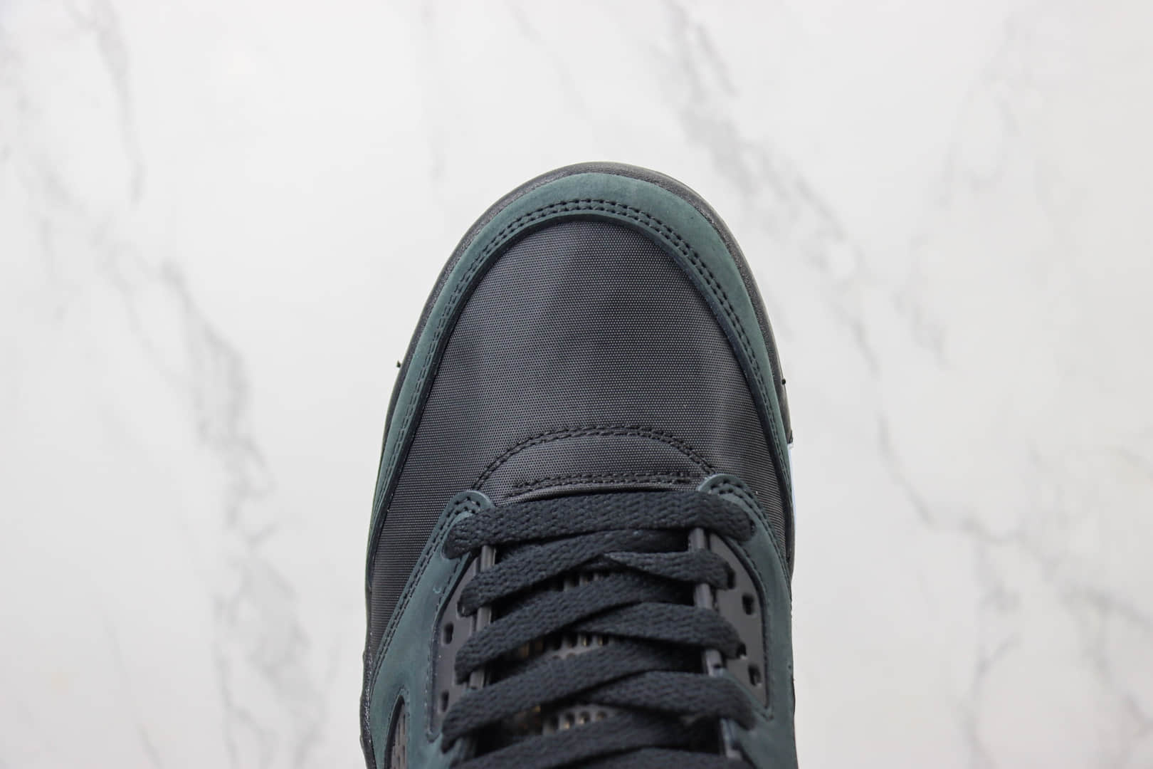 乔丹Air Jordan 5 Low纯原版本低帮AJ5黑金篮球鞋 莆田AJ货源 货号：DJ1094-001