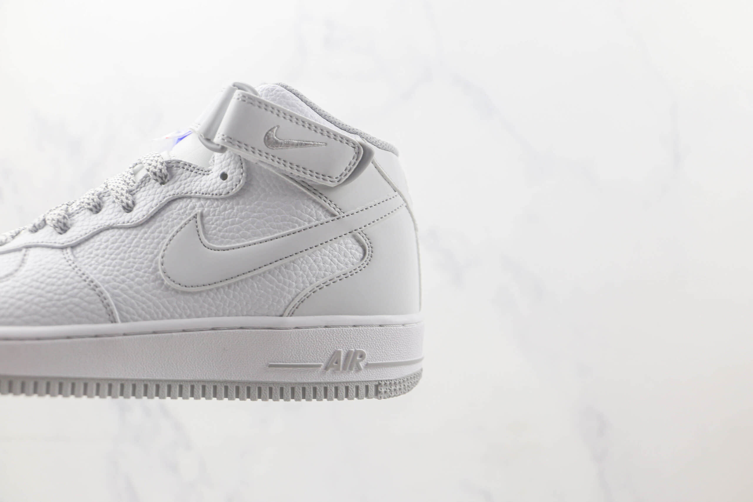 耐克Nike Air Force 1 '07 Mid纯原版本空军一号中帮AF1白银板鞋 莆田耐克工厂 货号:MK0619-211