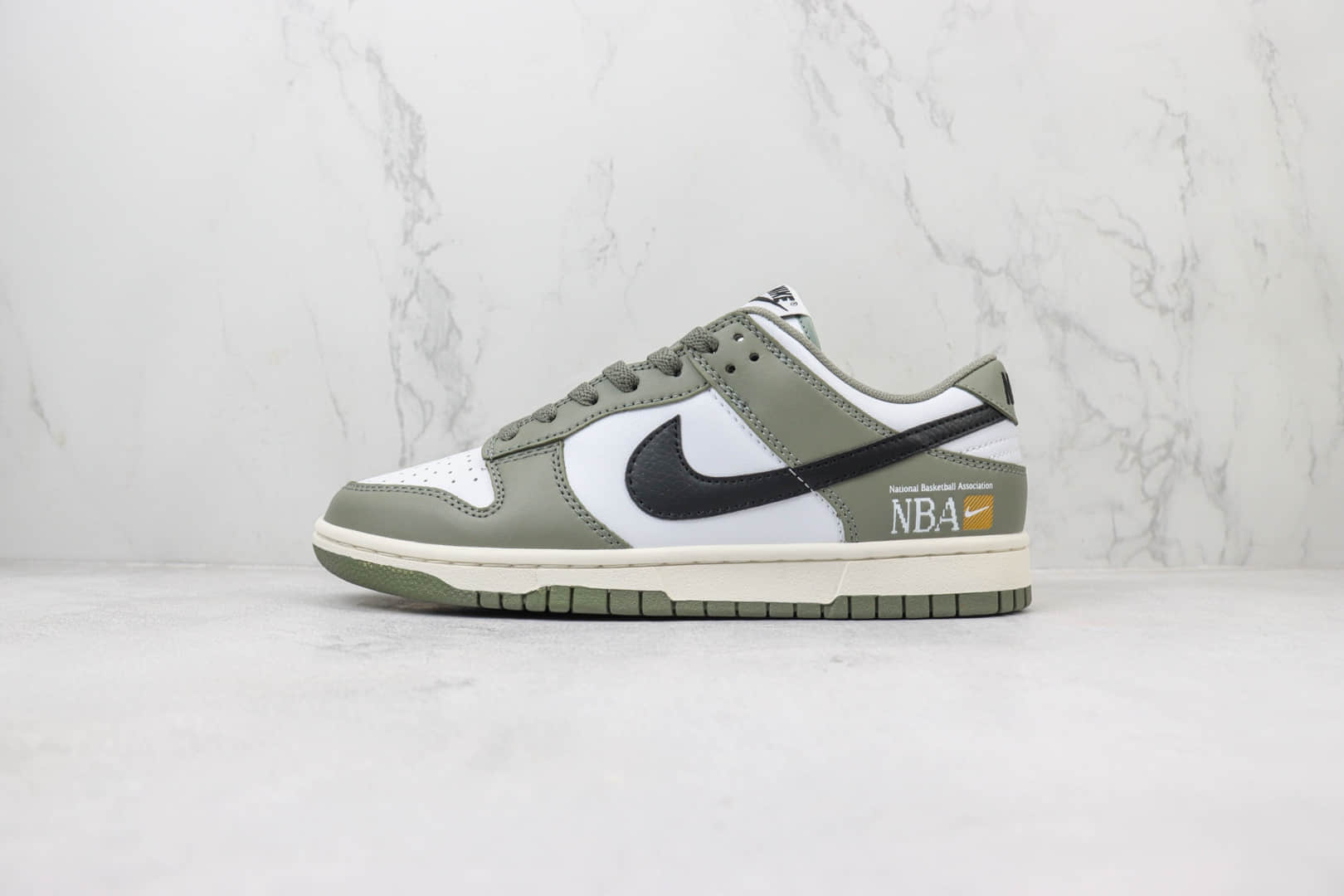 耐克Nike SB Dunk Low纯原版本低帮SB Dunk橄榄绿NBA滑板鞋 莆田耐克工厂 货号:FZ4624-001