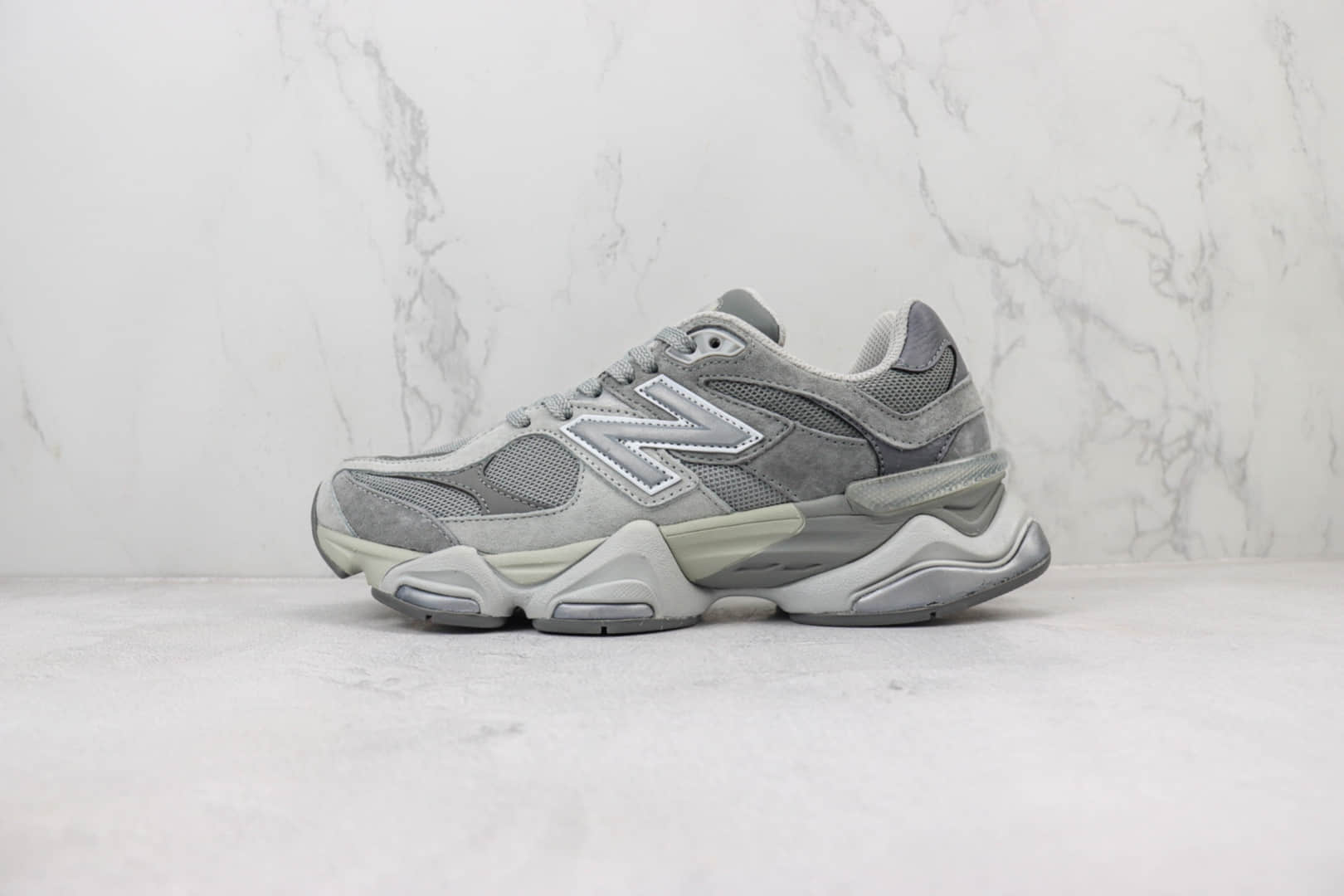 新百伦New Balance 9060纯原版本NB9060灰色复古慢跑鞋 莆田新百伦货源 货号：U9060GG