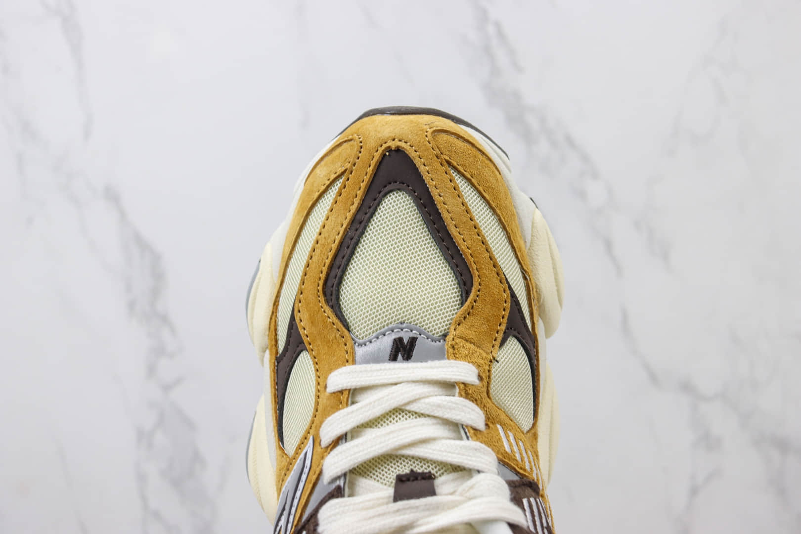 新百伦New Balance 9060纯原版本NB9060黄棕色复古跑鞋 莆田新百伦货源 货号:U9060WOR