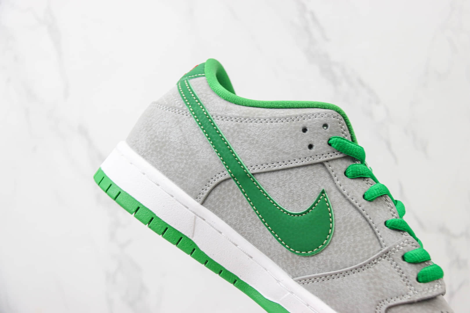 耐克Nike SB Dunk Low纯原版本低帮SB Dunk灰绿色板鞋 莆田耐克工厂 货号:313170-030