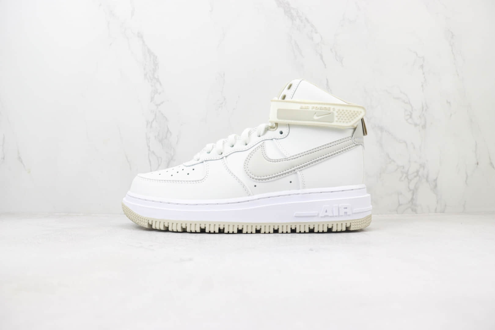耐克Nike Air Force 1'07 “Boot”纯原版本空军一号高帮AF1白色机能板鞋 莆田天花板AF1 货号:DA0418-100