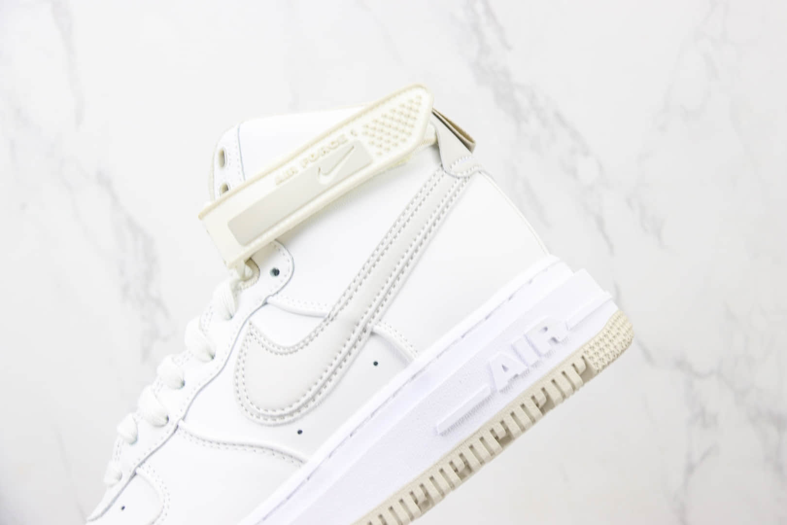 耐克Nike Air Force 1'07 “Boot”纯原版本空军一号高帮AF1白色机能板鞋 莆田天花板AF1 货号:DA0418-100
