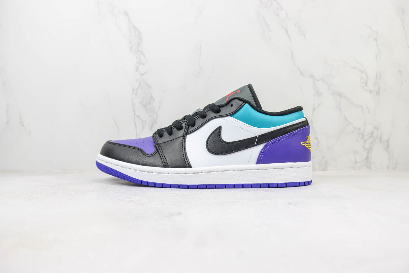 乔丹Air Jordan 1 Low纯原版本低帮AJ1白黑紫板鞋 莆田AJ货源 货号:553558-154