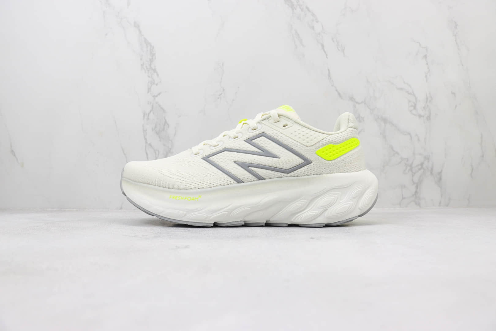 新百伦New Balance Fresh Foam 1080纯原版本NB1080米黄色透气跑鞋 莆田新百伦货源 货号:M1080F13