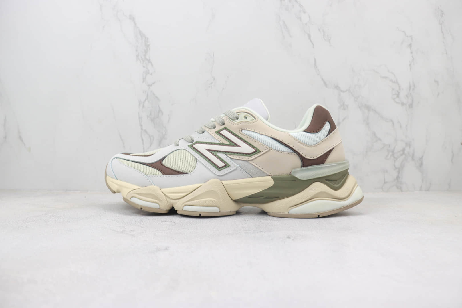 新百伦New Balance 9060纯原版本NB9060米白棕复古跑鞋 莆田新百伦货源 货号：U9060FNA