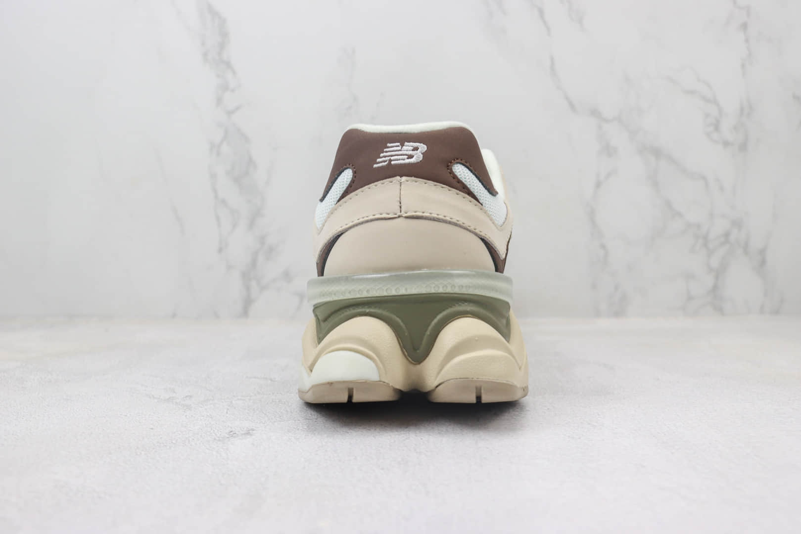 新百伦New Balance 9060纯原版本NB9060米白棕复古跑鞋 莆田新百伦货源 货号：U9060FNA