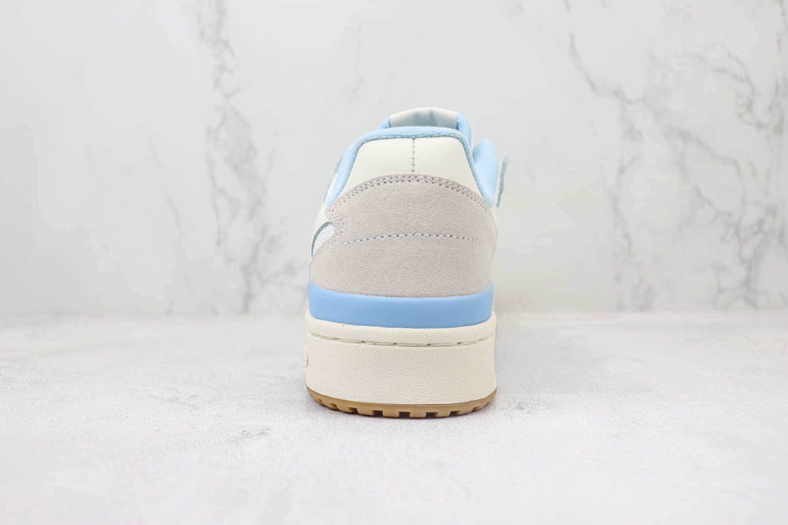 阿迪达斯adidas Original Forum 84 Low OG纯原版本三叶草白蓝色复古板鞋 莆田阿迪达斯货源 货号:IE7420