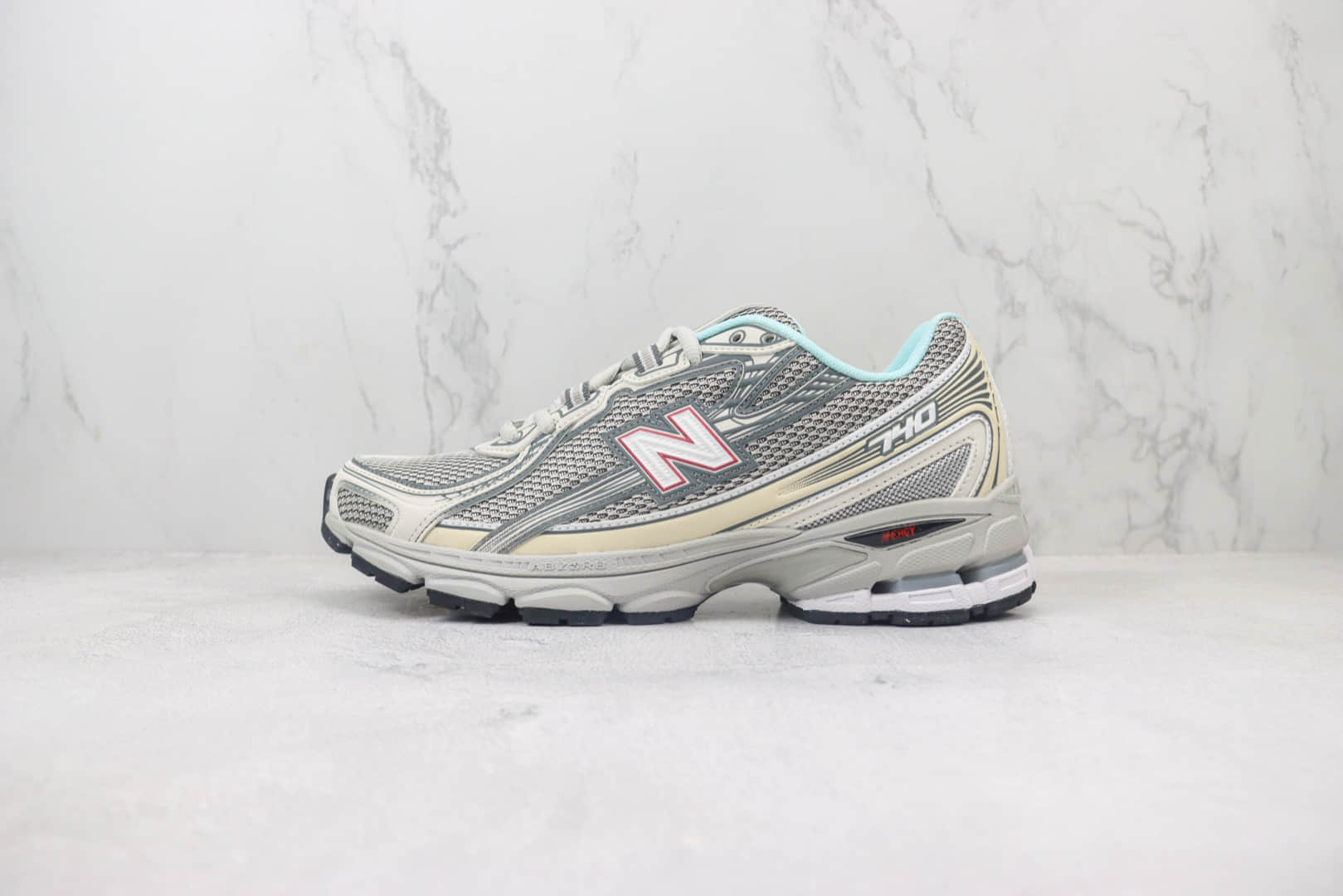 新百伦New Balance 740纯原版本NB740灰色复古运动鞋 莆田新百伦货源 货号：MR740SD