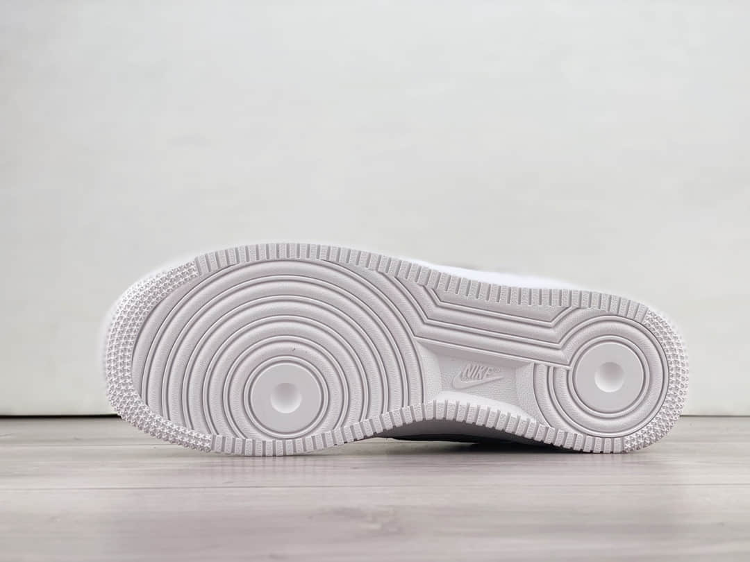 耐克Supreme x Nike Air Force 1'07 Low纯原版本空军一号Supreme联名AF1白黑红双勾板鞋 莆田天花板AF1 货号:CU9225-100