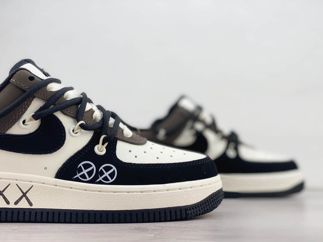 耐克Kaws x Nike Air Force 1'07 Low纯原版本Kaws联名空军一号AF1黑白棕低帮绑带板鞋 莆田复刻鞋 货号:KS6869-888